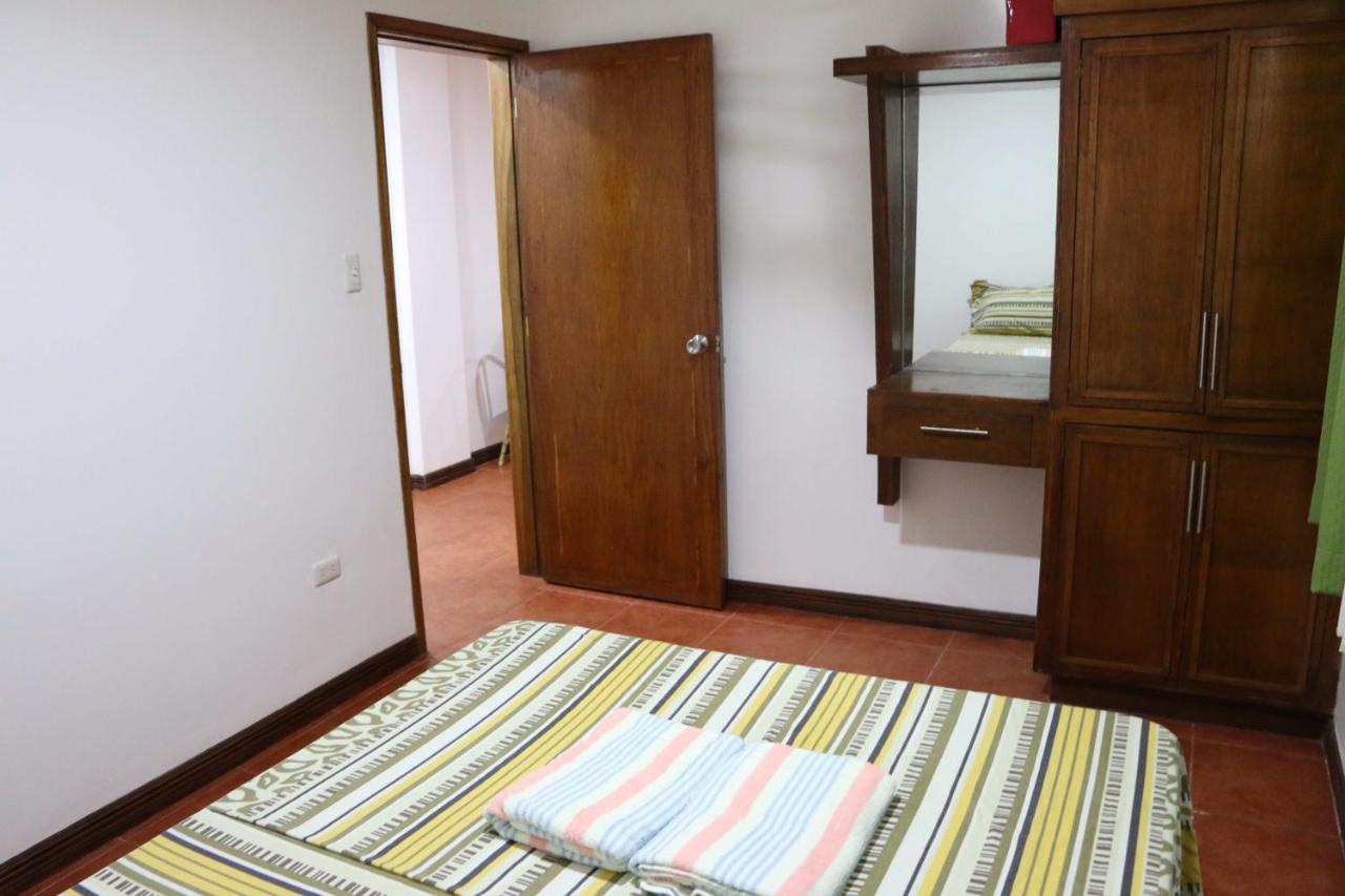 Badladz Staycation Condos Puerto Galera Exterior foto